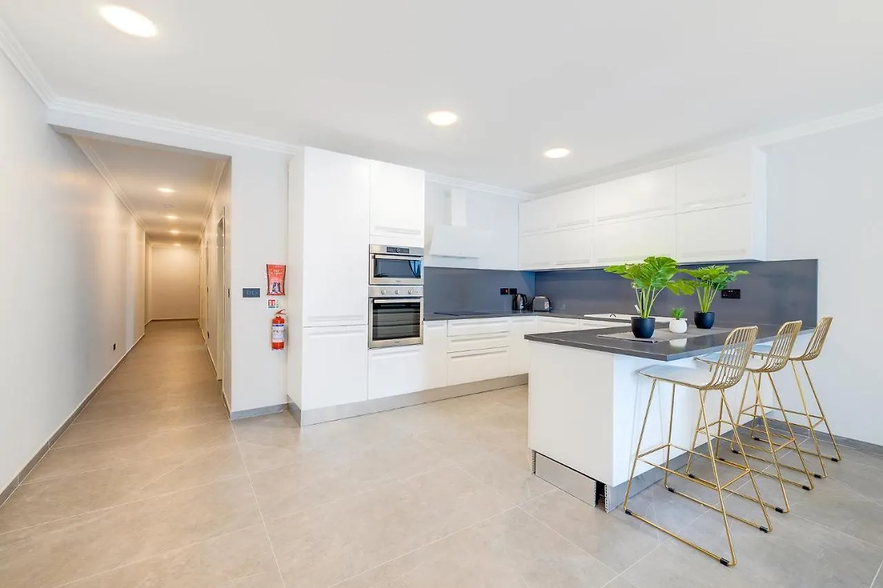Art Deco Luxury Apartment, Central Location Sliema Apartment