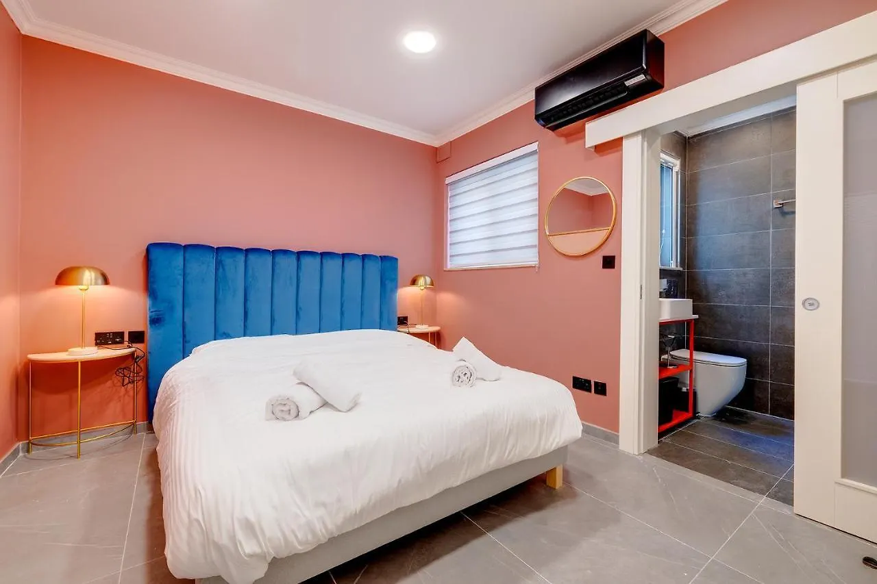 Art Deco Luxury Apartment, Central Location Sliema Apartment